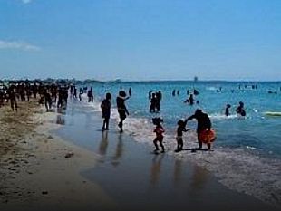 una-punta-di-sal-si-festeggia-lestate-ma-il-covid-avanza