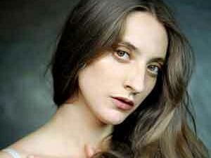 intervista-ad-anna-della-rosa-tra-la-grande-bellezza-di-sorrentino-e-peperoni-difficili-di-lisma