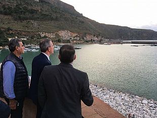 castellammare-visita-assessore-reg-falcone-per-sbloccare-completamento-del-porto