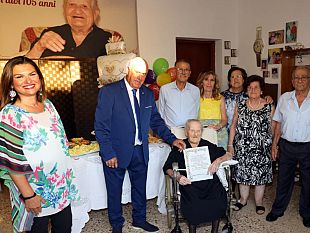 mazara-la-signora-eleonora-scalia-raggiunge-il-traguardo-dei-105-anni