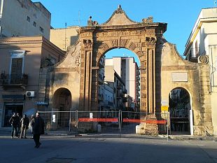 la-commissione-indice-conferenza-servizio-la-problematica-dellarco-dellimmacolata-chiuso