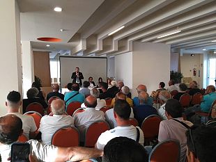 assemblea-degli-agricoltori-pienone-di-partecipanti-per-discutere-delicate-tematiche