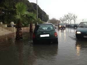 poche-ore-di-pioggia-e-citta-in-tilt-l-amministrazione-interverra