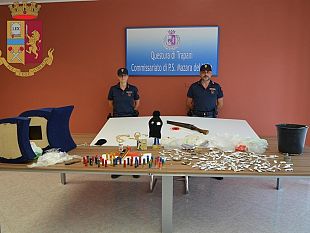 mazara-arrestato-33enne-per-diversi-reati-fra-i-quali-detenzione-di-droga-a-fini-di-spaccio-e-di-un-fucile-a-canne-mozze