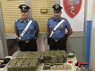 trapani-sequestrato-dai-carabinieri-carico-di-droga-rinvenuto-in-mare