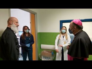 intervista-al-vescovo-giurdanella-in-visita-allospedale-di-mazara