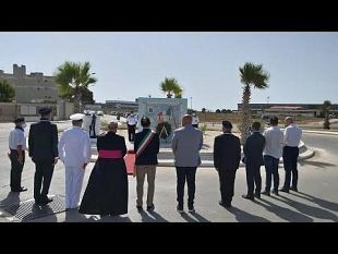 intitolazione-del-viale-principale-del-porto-nuovo-viale-marinai-ditalia