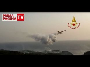 video_-pantelleria-canadair-in-azione-per-spegnere-lincendio