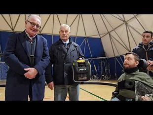 santa-margherita-avis-agrigento-dona-un-defibrillatore-ai-leoni-sicani