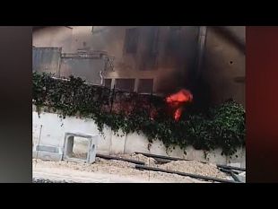 mazara-incendio-nella-parte-retrostante-di-un-bar-in-piazza-matteotti