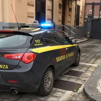 /images/0/9/09-finanza-messina.jpg