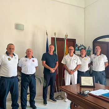 /images/1/6/16-incontro-guardia-costiera-favignana.jpg