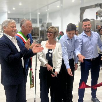 /images/2/2/22-inaugurazionealicos.jpg
