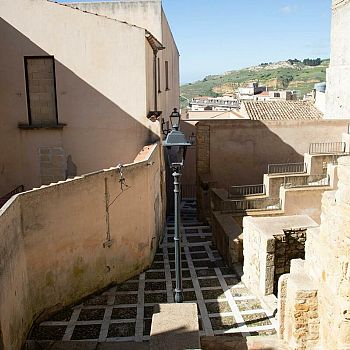 /images/2/4/24-salemi-casa-1euro.jpg