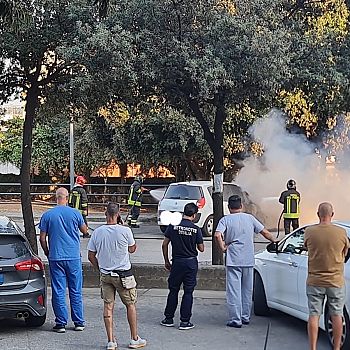/images/3/5/35-fiamme-ospedale2.jpg
