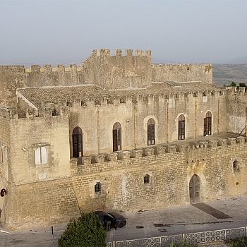 /images/4/0/40-partanna-castello.jpg