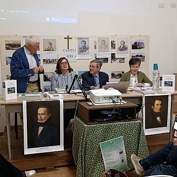 /images/4/9/49-leopardi1.jpg
