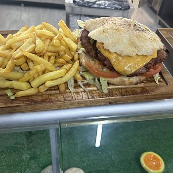 /images/5/7/57-zodiaco-burger4.jpg