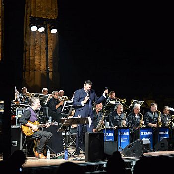 /images/6/3/63-tony-hadley3.jpg