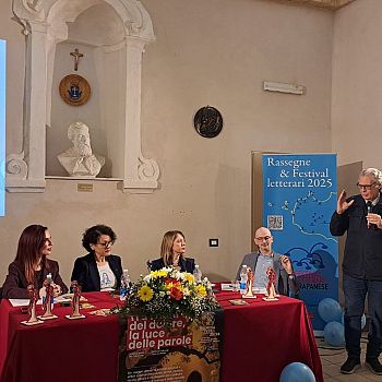 /images/6/5/65-presentazione-2.jpg