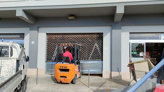 Furto con scasso al Conad Superstore di via Bessarione a Mazara