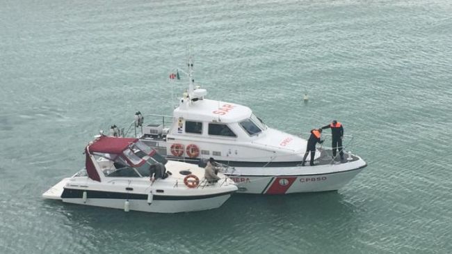 Salvati tre diportisti dalla Guardia Costiera di Mazara del Vallo