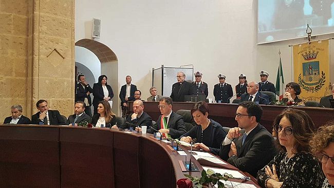 Mazara, Consiglio comunale, maggioranza prende tutto. Sulla vicepresidenza primo scontro con l’opposizione. La cronaca della prima seduta consiliare.