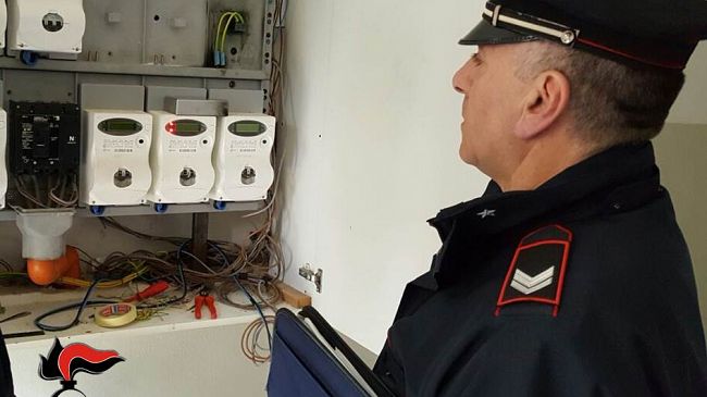 Marinella di Selinunte, Carabinieri denunciano due persone per furto aggravato di energia elettrica