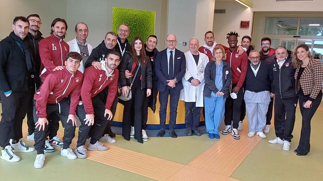 Trapani calcio in visita ai piccoli pazienti del Sant'Antonio