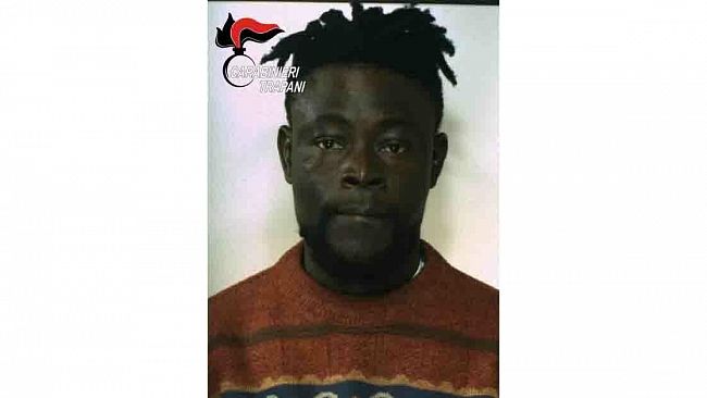 Castelvetrano, nigeriano ferisce un connazionale con coltelli da cucina, arrestato dai Carabinieri