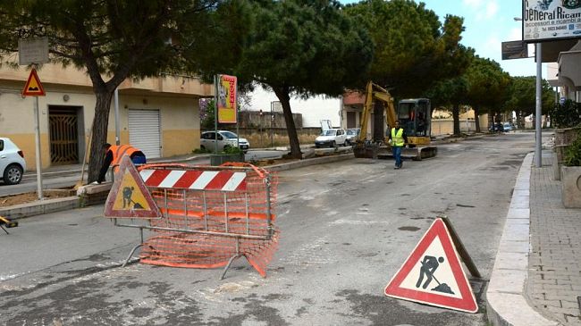 Mazara, al via i lavori di rifacimento del manto stradale nella Via Mons. Costantino Trapani