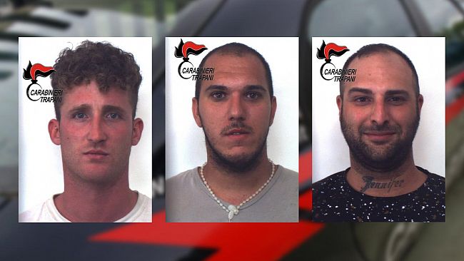 Petrosino: detenevano in casa 45 kg di marijuana. In tre arrestati dai Carabinieri.