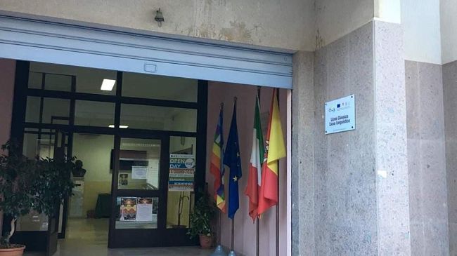 #mazarasipuò… evitare il trasferimento dei Licei Classico, Scientifico e Artistico in altre città.