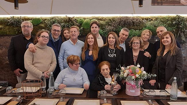 Erice, la signora Anna Tipa festeggia i suoi 100 anni