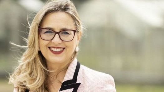 andreana-patti-trasparenza-prima-o-opacita-dopo-io-ho-scelto-da-che-parte-stare