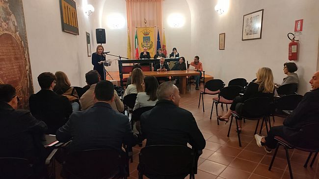 Mazara, Consiglio comunale, seduta con attacchi incrociati sul “terremoto giudiziario” regionale