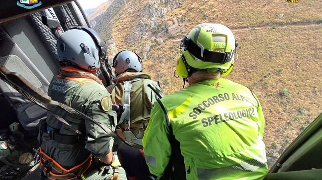 alla-riserva-dello-zingaro-appena-riaperta-malore-per-un-turista-ligure