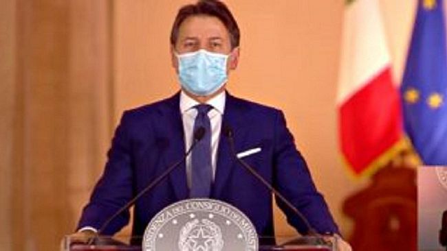 Il Premier Conte : “Niente Lockdown, più poteri ai sindaci e misure più restrittive per bar e ristoranti. Palestre a rischio se non seguiranno i protocolli”