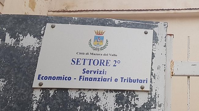 A fine mandato la Giunta Cristaldi aumenta di circa un milione il costo della raccolta rifiuti. Impiegati altri 31 lavoratori.