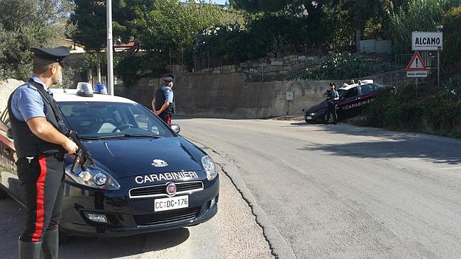 Carabinieri arrestano turista per oltraggio e resistenza a pubblico ufficiale