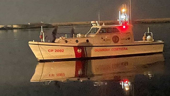 Malore a bordo di un motopesca. Evacuazione effettuata dalla Guardia Costiera