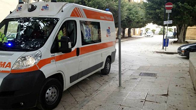 Mazara, il “basolato-killer” colpisce ancora: anziana in ospedale