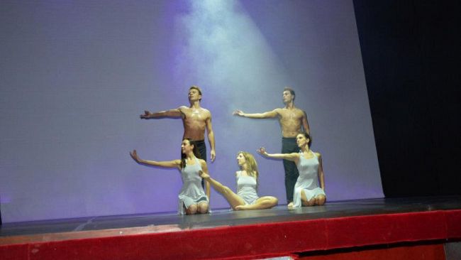 Simona Atzori, la forza della fragilità