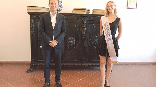 Mazara, il sindaco incontra miss mare 2020