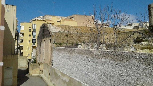 Niente eternit intorno alla scuola Mazzini di Marsala, petizione lanciata su Change.org