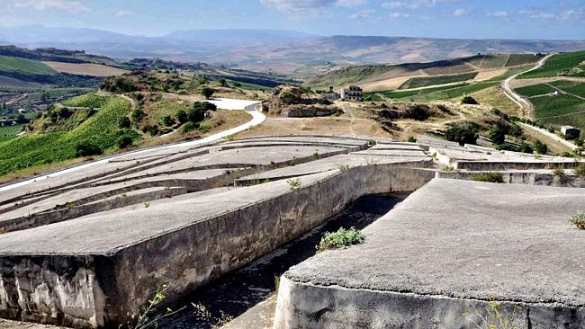 Hermès sceglie Gibellina investendo sulla manutenzione delle opere