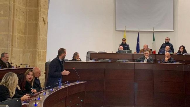 Mazara, Consiglio comunale, manca il numero legale e cade la sessione di lavori   