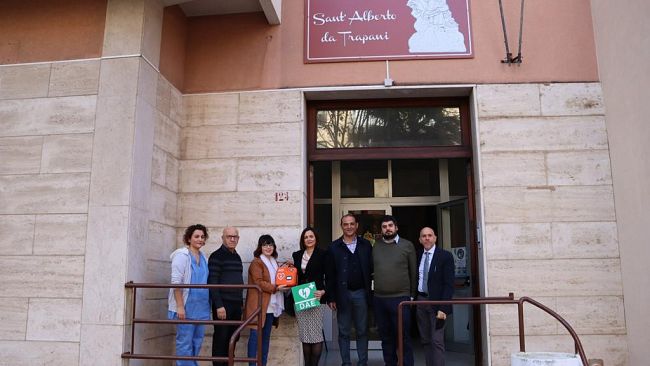 Donato un defibrillatore alla Casa di Riposo 