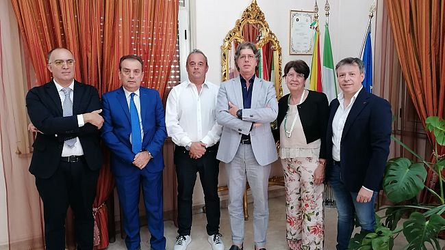 Castiglione assegna le deleghe ai nuovi assessori 