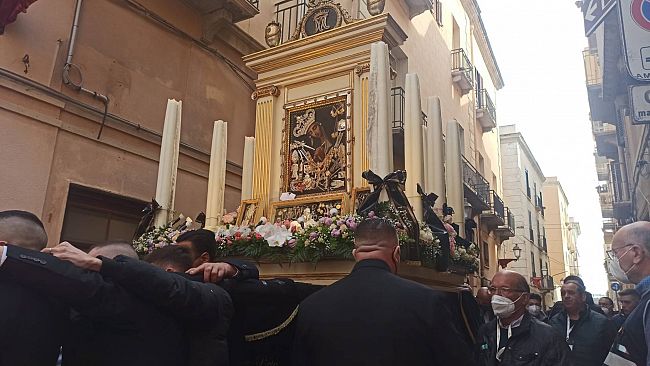 Uscita la Madre Pietà dei Massari: grande emozione in Piazza Purgatorio